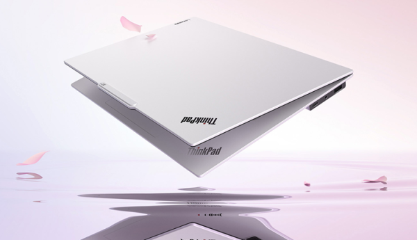 棒棒策略 违反祖宗的决定：联想推出首款白色系ThinkPad X9 Aura笔记本