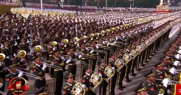 淘配网 新中国阅兵史上规模最大的军乐团亮相！新创曲目首次在天安门广场奏响